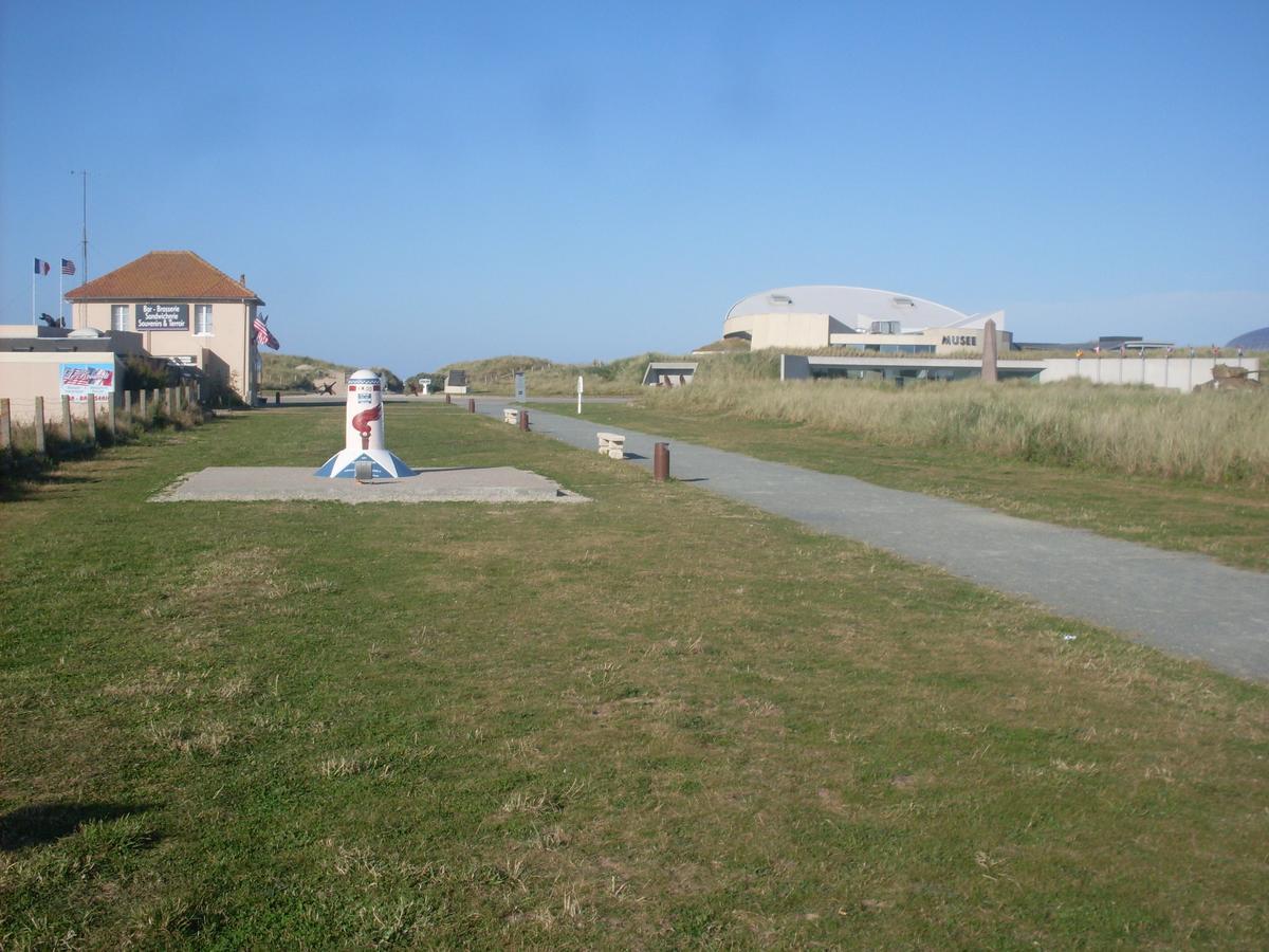 Utah Beach Bed & Breakfast Сант-Мари-дю-Мон Екстериор снимка
