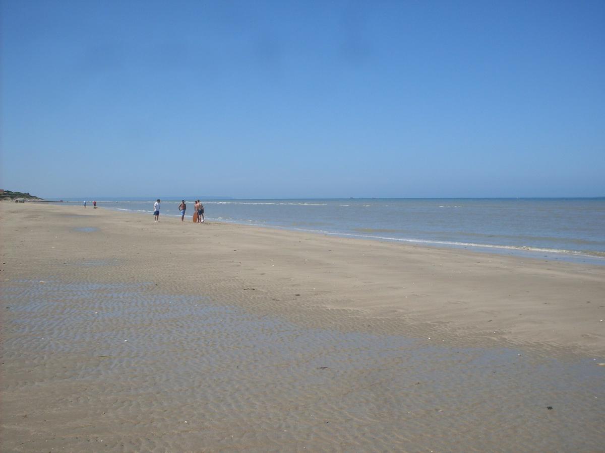 Utah Beach Bed & Breakfast Сант-Мари-дю-Мон Екстериор снимка